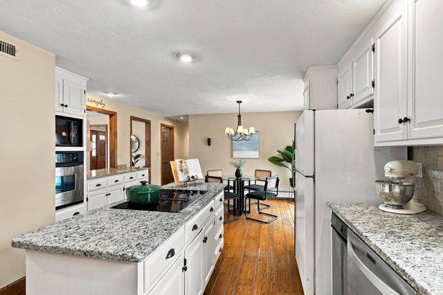 9 Spearfield Lane, Lynnfield, MA 01940