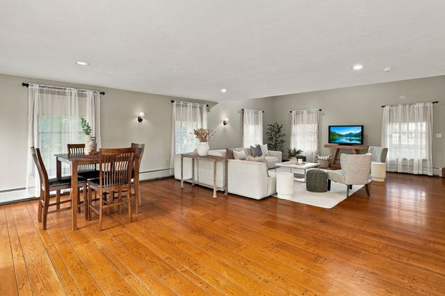 9 Spearfield Lane, Lynnfield, MA 01940