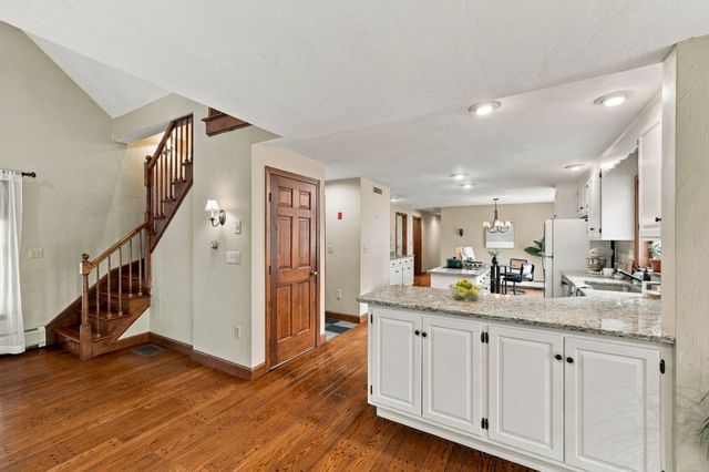 9 Spearfield Lane, Lynnfield, MA 01940