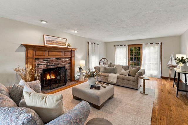 9 Spearfield Lane, Lynnfield, MA 01940