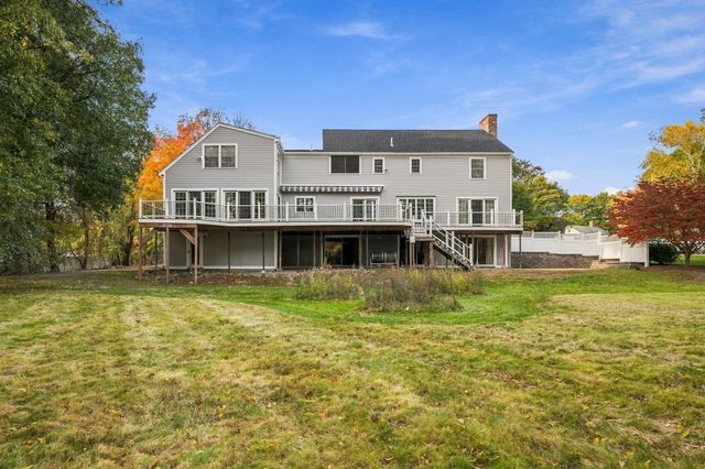 9 Spearfield Lane, Lynnfield, MA 01940