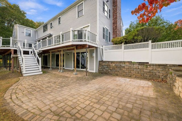 9 Spearfield Lane, Lynnfield, MA 01940