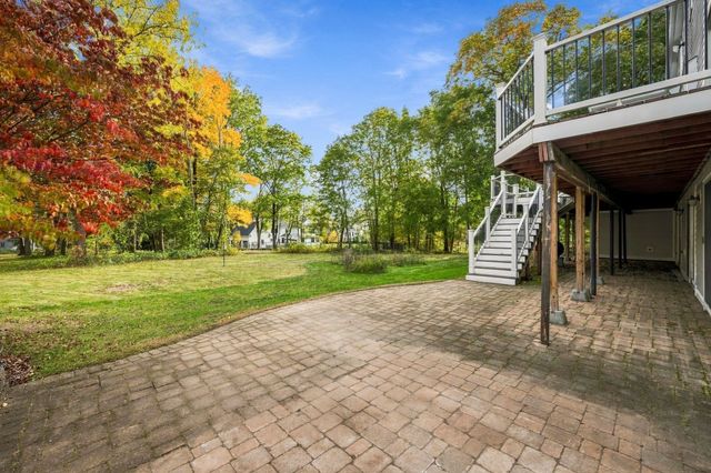9 Spearfield Lane, Lynnfield, MA 01940