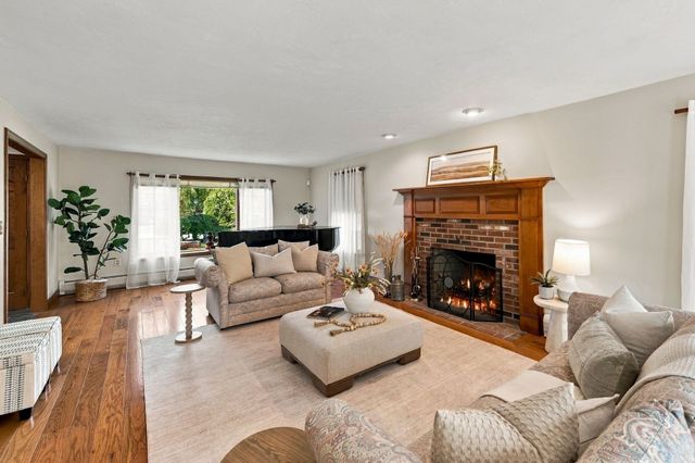 9 Spearfield Lane, Lynnfield, MA 01940