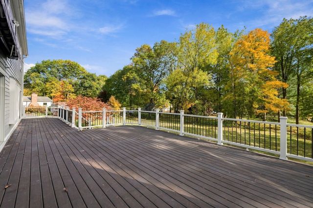 9 Spearfield Lane, Lynnfield, MA 01940