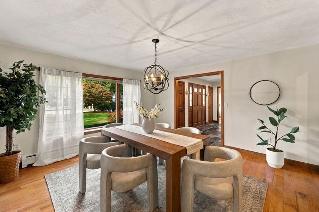 9 Spearfield Lane, Lynnfield, MA 01940