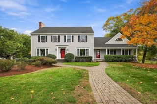 9 Spearfield Lane, Lynnfield, MA 01940