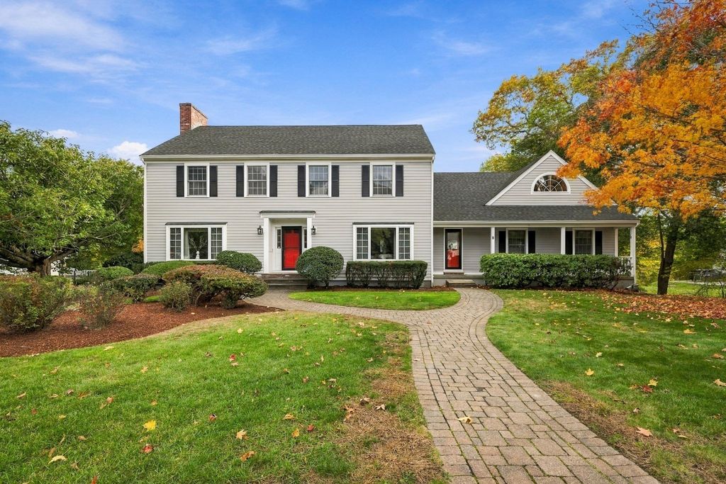 9 Spearfield Lane, Lynnfield, MA 01940