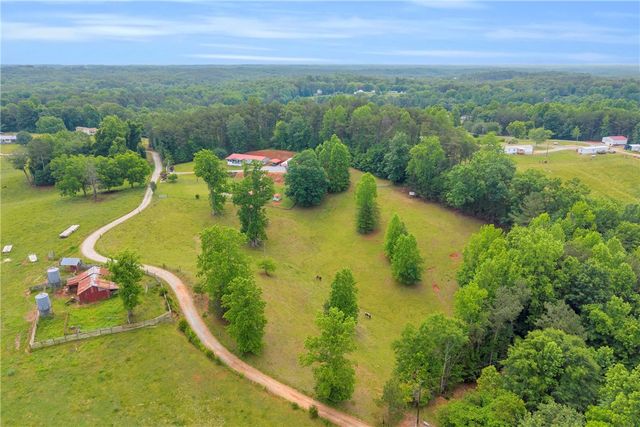721 Cedar Crest Trail, Walhalla, SC 29691