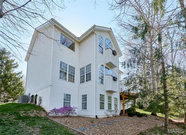 16614 Highland Summit Drive, Wildwood, MO 63011