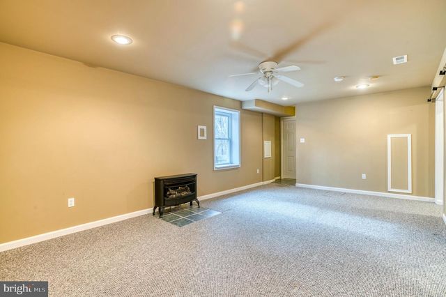 24552 ELEYS FORD RD, Lignum, VA 22726