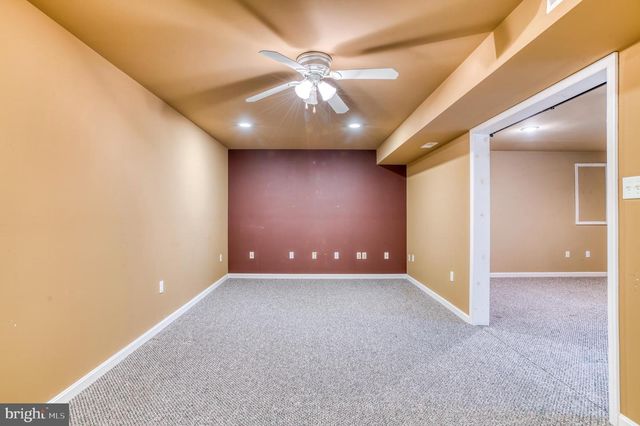 24552 ELEYS FORD RD, Lignum, VA 22726