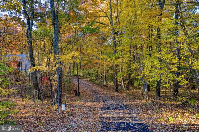 24552 ELEYS FORD RD, Lignum, VA 22726