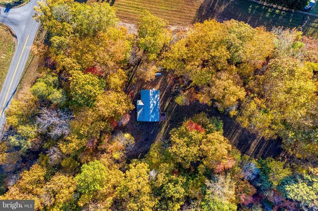 24552 ELEYS FORD RD, Lignum, VA 22726