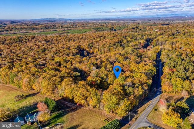 24552 ELEYS FORD RD, Lignum, VA 22726