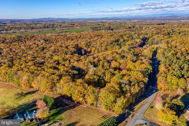 24552 ELEYS FORD RD, Lignum, VA 22726