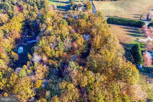 24552 ELEYS FORD RD, Lignum, VA 22726