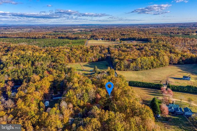 24552 ELEYS FORD RD, Lignum, VA 22726