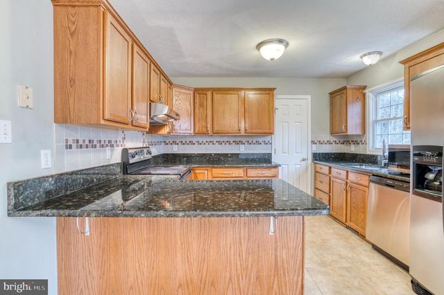 24552 ELEYS FORD RD, Lignum, VA 22726