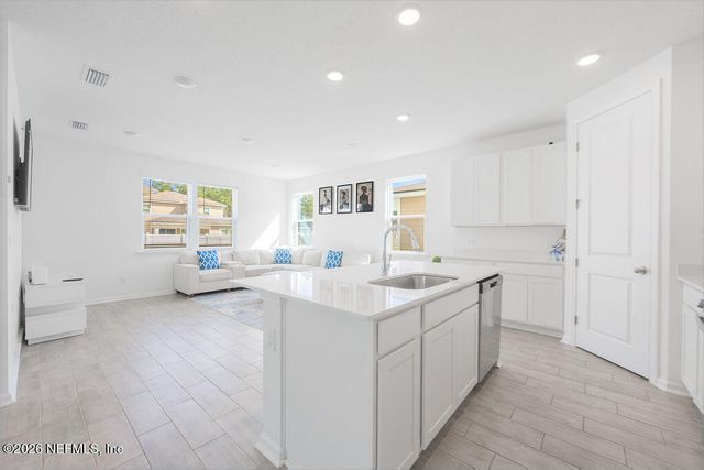 1043 CEDAR SLOUGH Drive, Jacksonville, FL 32220