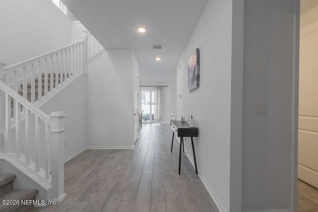 1043 CEDAR SLOUGH Drive, Jacksonville, FL 32220