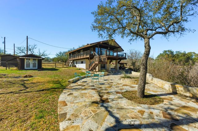 729 Nomad DR, Spicewood, TX 78669