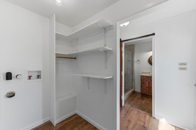 729 Nomad DR, Spicewood, TX 78669