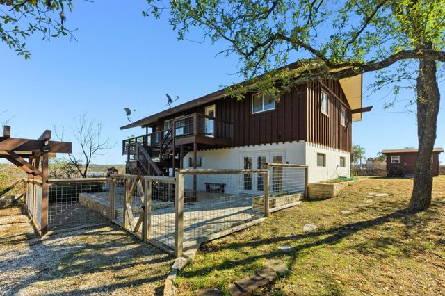 729 Nomad DR, Spicewood, TX 78669