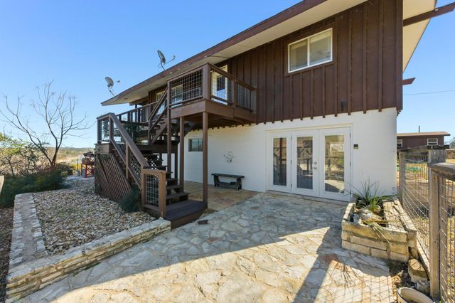 729 Nomad DR, Spicewood, TX 78669