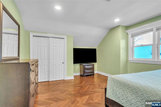33 Highland Avenue, Maplewood, NJ 07040