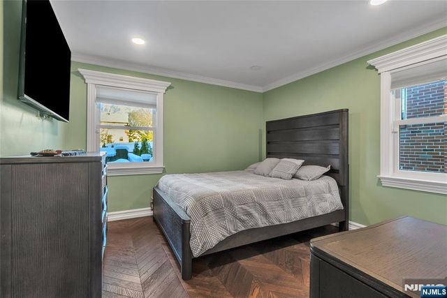 33 Highland Avenue, Maplewood, NJ 07040