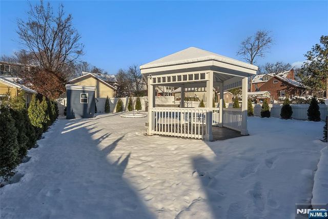 33 Highland Avenue, Maplewood, NJ 07040