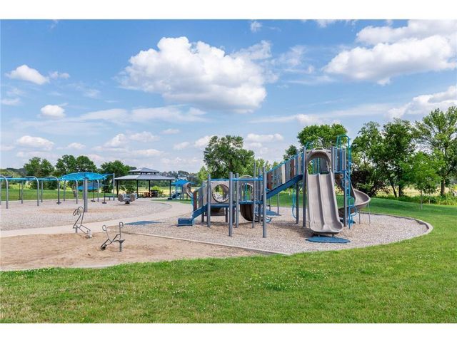 18135 57th Avenue N, Plymouth, MN 55446