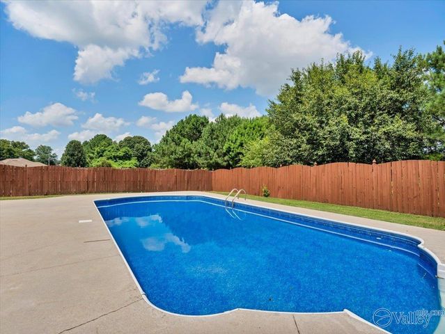 229 Williston Drive, Huntsville, AL 35806