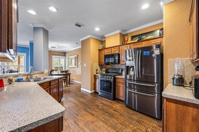 10502 Raven Crossing Lane, Houston, TX 77089