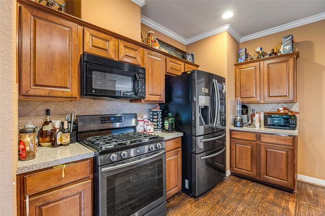 10502 Raven Crossing Lane, Houston, TX 77089