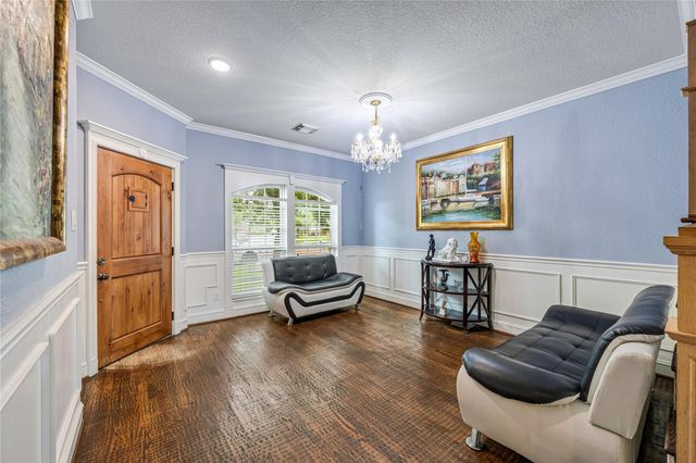 10502 Raven Crossing Lane, Houston, TX 77089