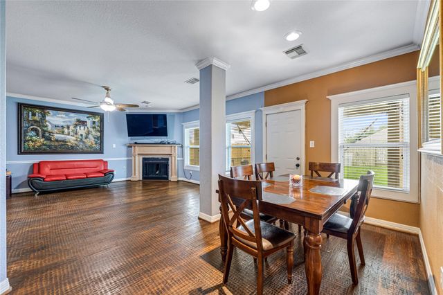 10502 Raven Crossing Lane, Houston, TX 77089