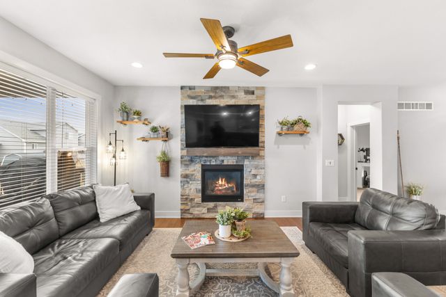 303 Aspen Drive NE, Bondurant, IA 50035