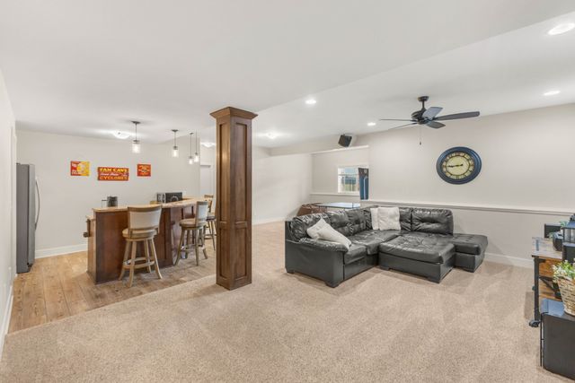 303 Aspen Drive NE, Bondurant, IA 50035