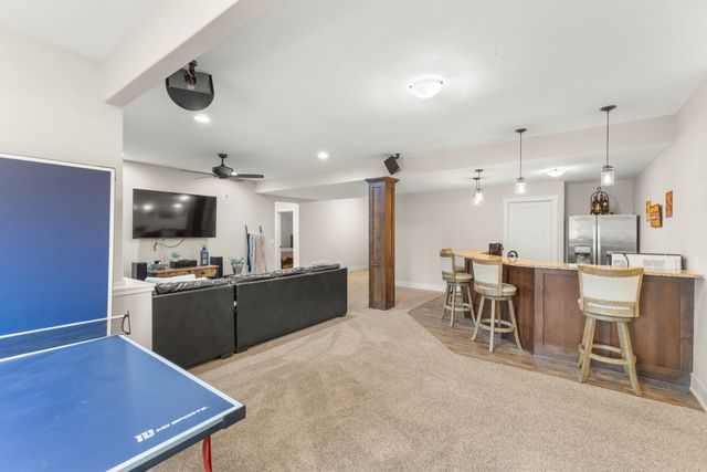 303 Aspen Drive NE, Bondurant, IA 50035