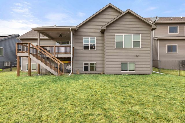 303 Aspen Drive NE, Bondurant, IA 50035