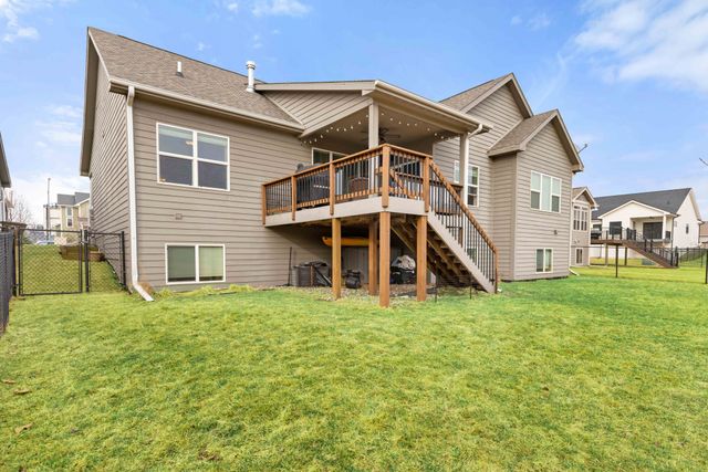 303 Aspen Drive NE, Bondurant, IA 50035