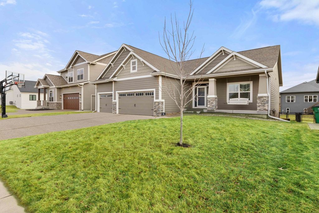 303 Aspen Drive NE, Bondurant, IA 50035
