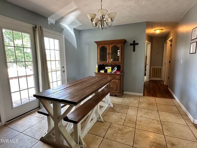 210 Morningside Drive, Rogersville, TN 37857