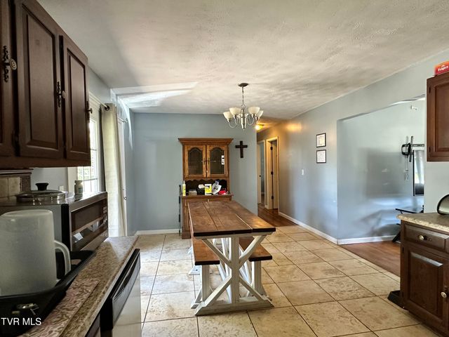 210 Morningside Drive, Rogersville, TN 37857