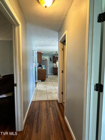 210 Morningside Drive, Rogersville, TN 37857
