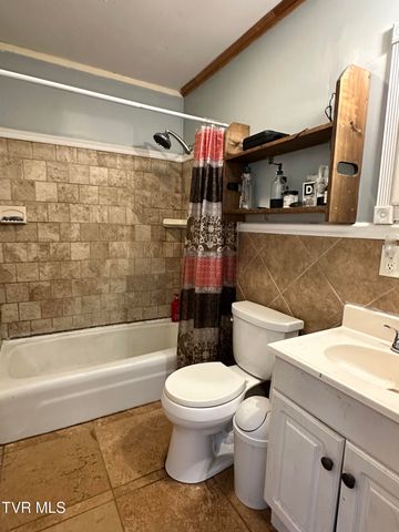 210 Morningside Drive, Rogersville, TN 37857