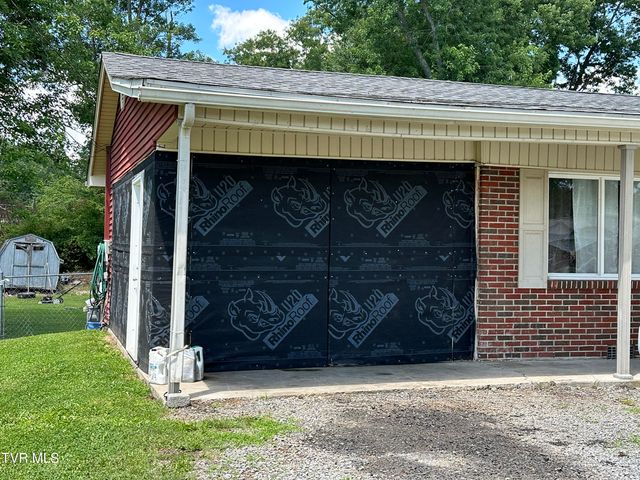 210 Morningside Drive, Rogersville, TN 37857