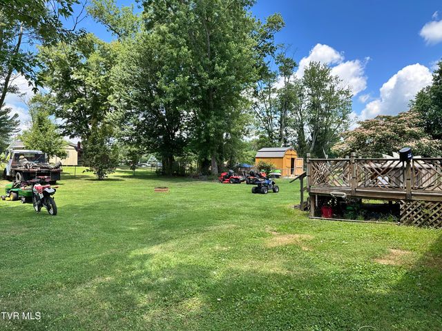 210 Morningside Drive, Rogersville, TN 37857
